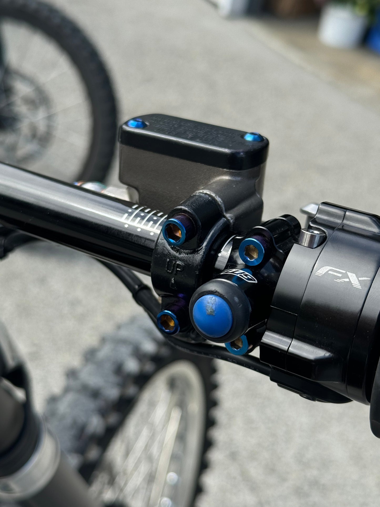 ๐๐ก๐ฉ๐ง๐ ๐๐๐ ๐๐ง๐๐ ๐ ๐ข๐ค๐ช๐ฃ๐ฉ ๐๐ค๐ก๐๐๐ง